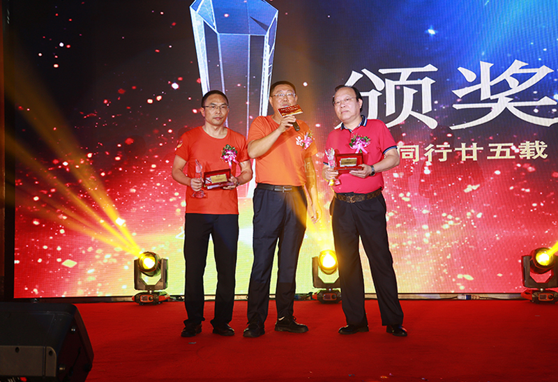 9B娱乐-科技赋能场景,让娱乐更有趣!